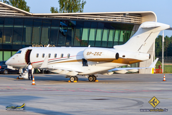 Bombardier Challenger 300 (BD-100-1A10)