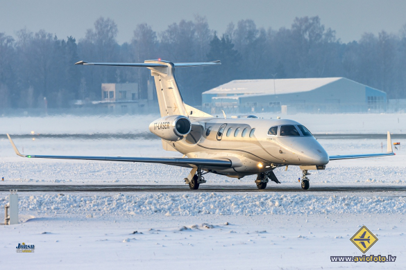 Embraer EMB-505 Phenom 300