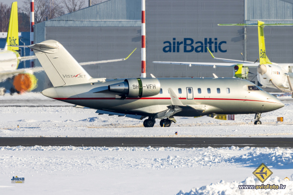 Bombardier Challenger 605 (CL-600-2B16)
