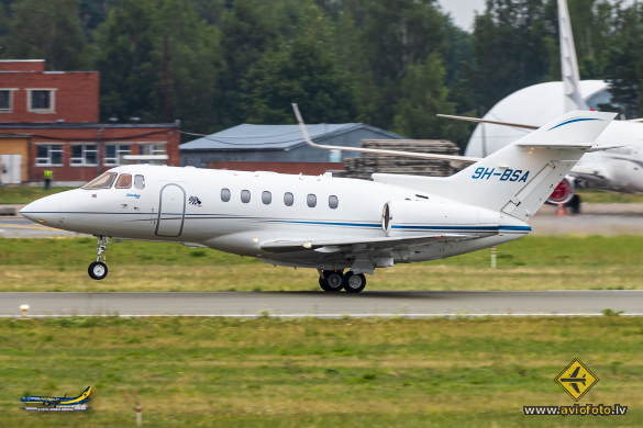 Hawker Beechcraft 750