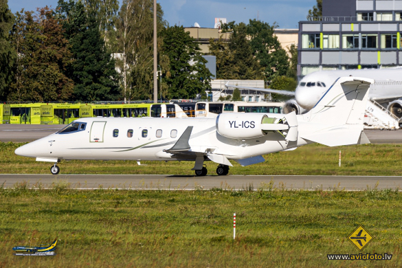 Learjet 60