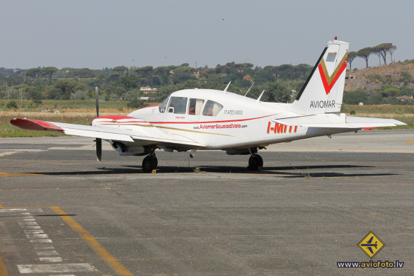 Piper PA-23-250 Aztec E