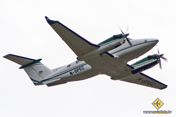 Beechcraft B300 King Air 350