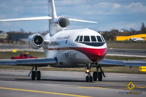 Dassault Falcon 900B