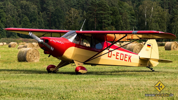Piper PA-12 Super Cruiser