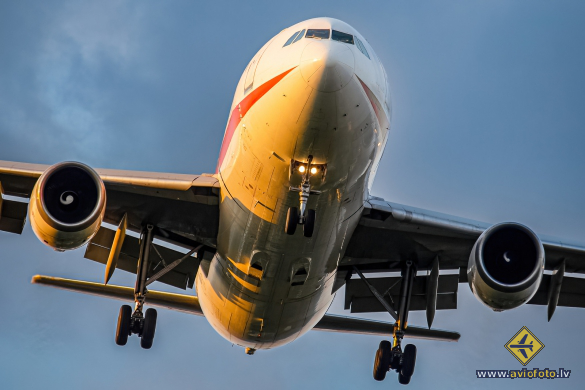 Airbus A300B4-203(F)
