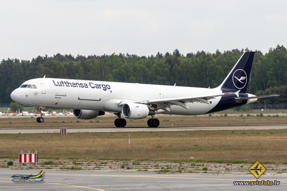 Airbus A321-211(P2F)