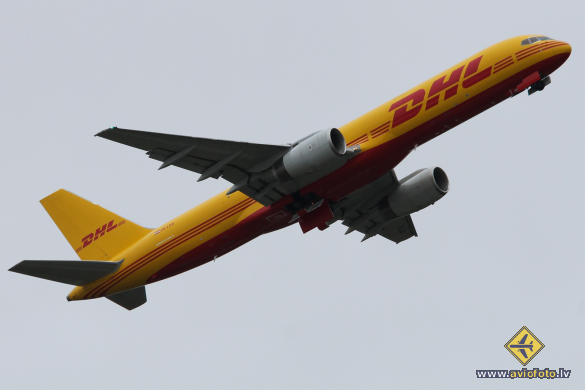 Boeing 757-236(PCF)