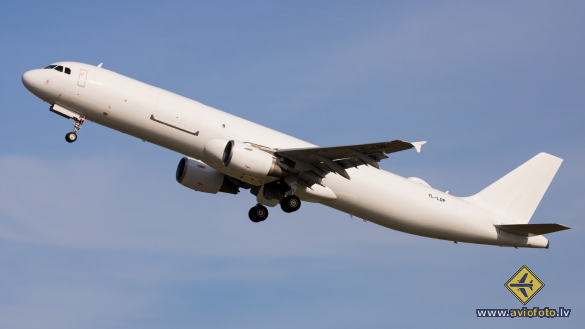 Airbus A321-211(P2F)