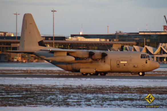 Lockheed Martin KC-130J Hercules (L-382G)