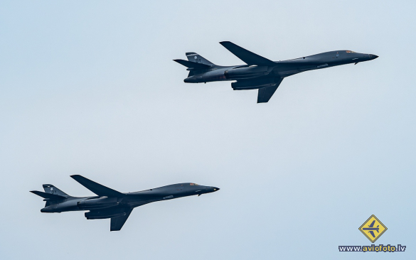 Rockwell B-1B Lancer