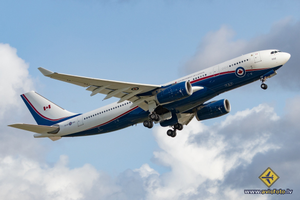 Airbus CC-330 (A330-243)