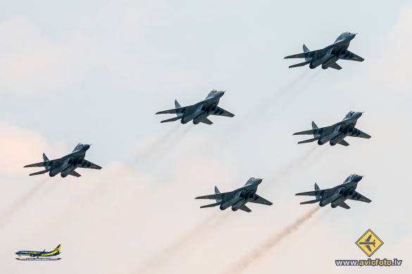 Mikoyan-Gurevich MiG-29UB (9-51)