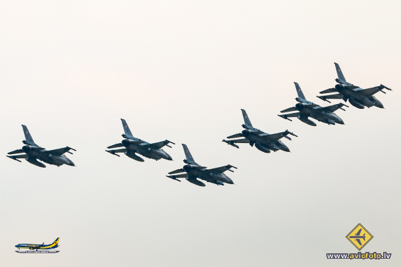 Lockheed Martin F-16DJ Fighting Falcon