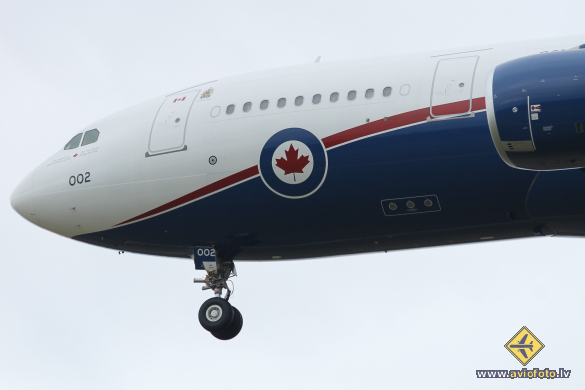 Airbus CC-330 (A330-243)