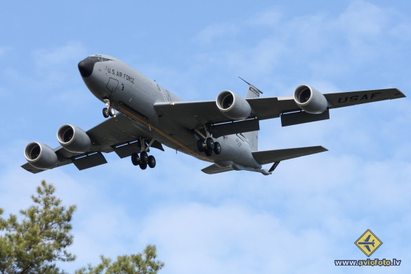 Boeing KC-135T Stratotanker (717-148)