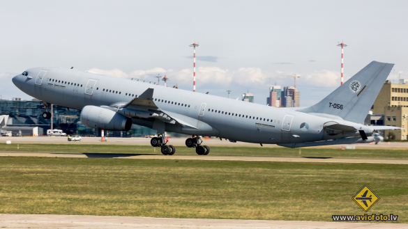 Airbus A330-243MRTT