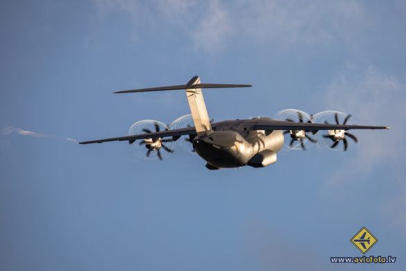 Airbus A400M-180