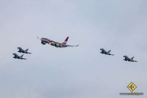 Airbus A220-300