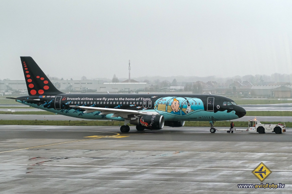 Airbus A320-214