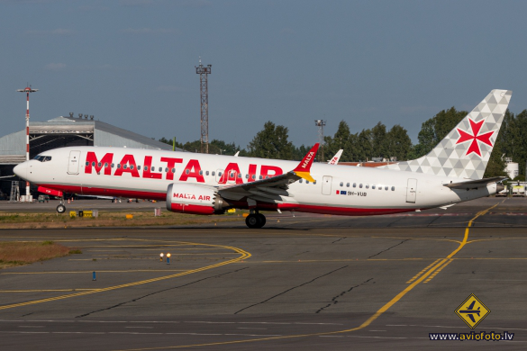 Boeing 737-8 MAX 200