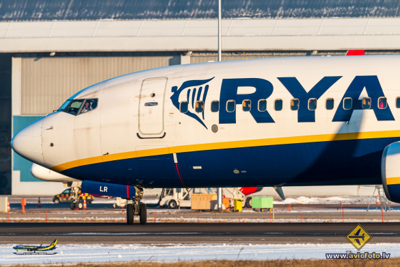 Boeing 737-8AS