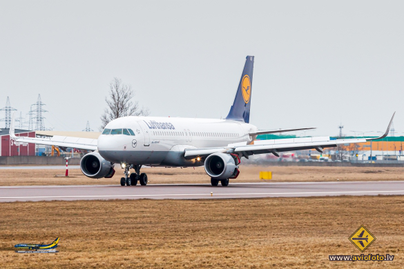 Airbus A320-214