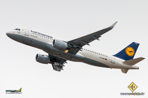 Airbus A320-214