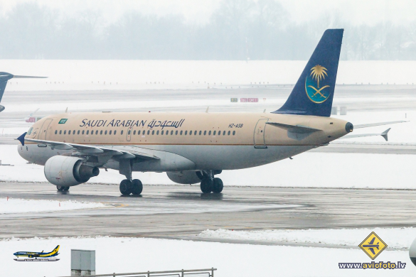 Airbus A320-214