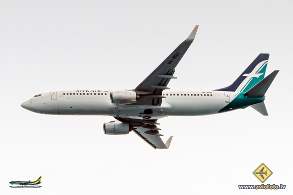 Boeing 737-8SA