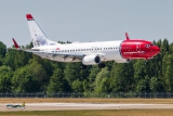Boeing 737-8JP