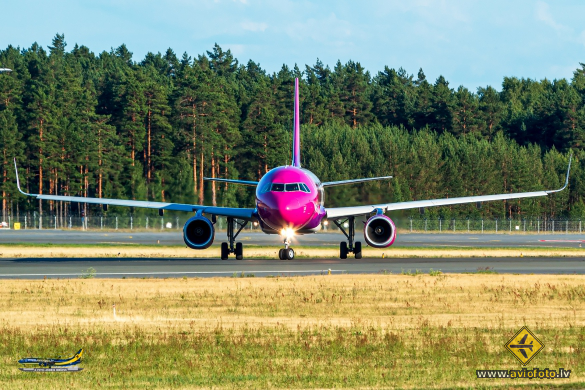 Airbus A320-232