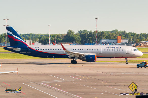 Airbus A321-211