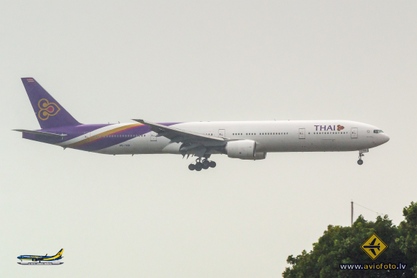 Boeing 777-3D7