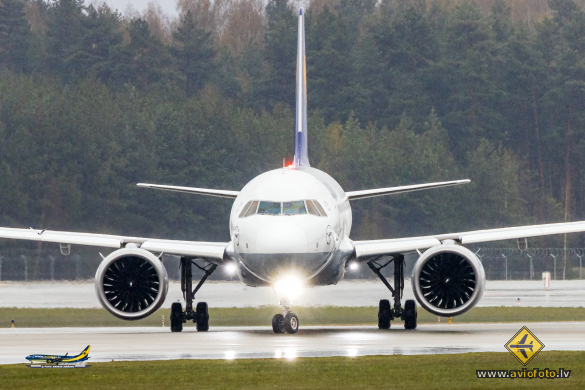 Airbus A320-271N