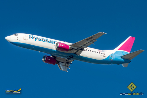 Boeing 737-4S3