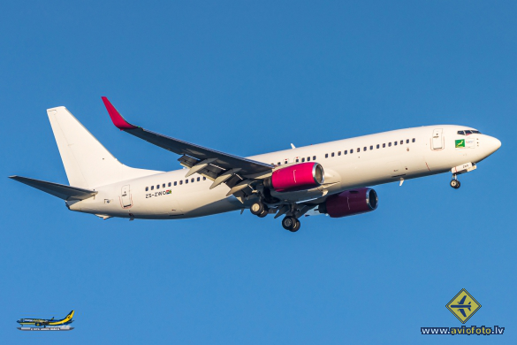 Boeing 737-8K2