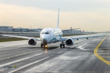 Boeing 737-4Q8