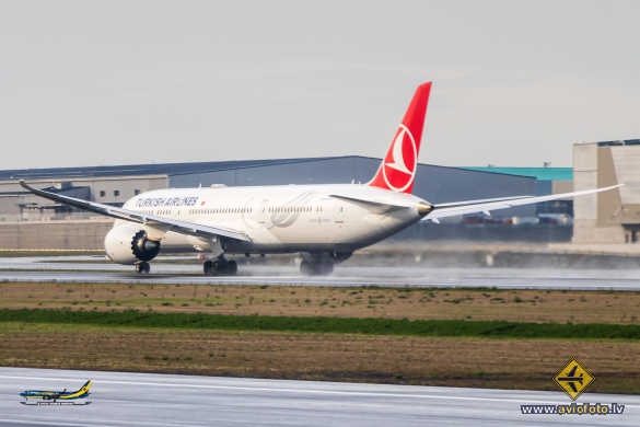 Boeing 787-9 Dreamliner