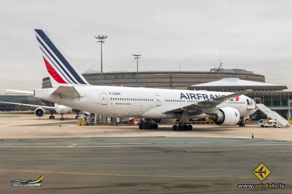 Boeing 777-228/ER