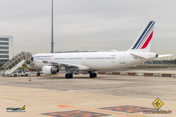 Airbus A321-211