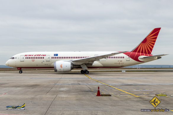 Boeing 787-8 Dreamliner