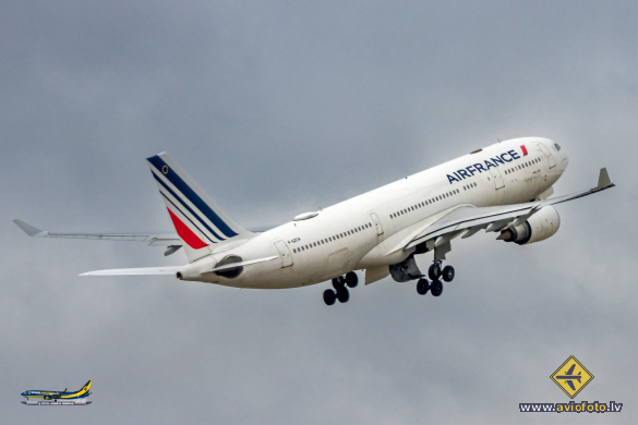 Airbus A330-203