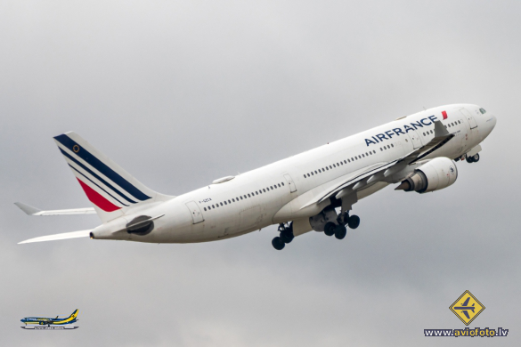 Airbus A330-203