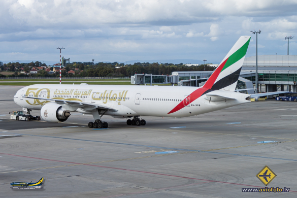Boeing 777-31H/ER