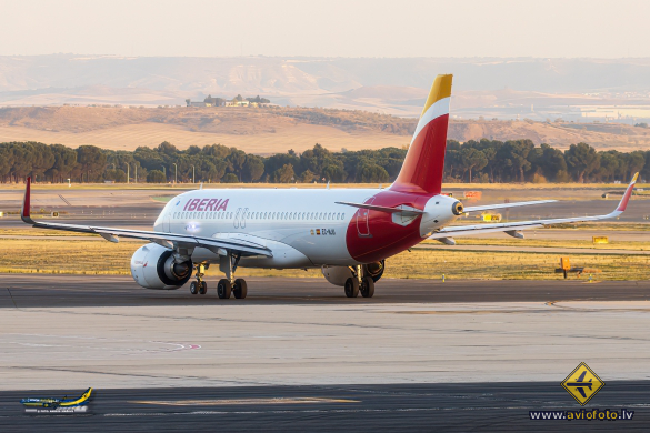 Airbus A320-251N