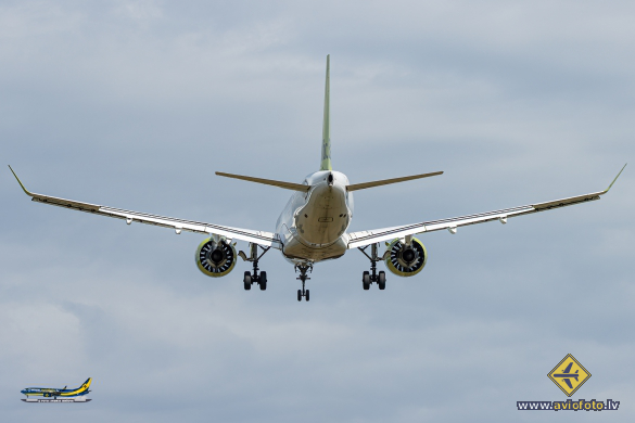 Bombardier CSeries CS300 (BD-500-1A11)
