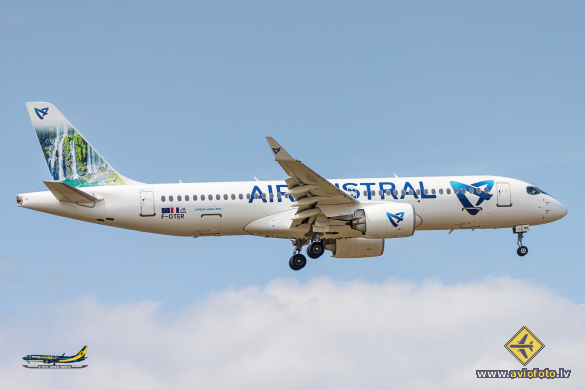 Airbus A220-300