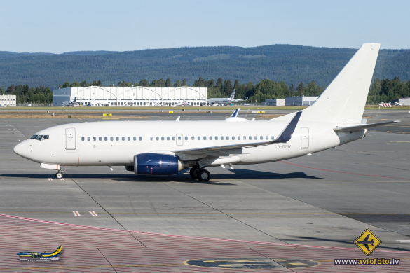Boeing 737-783