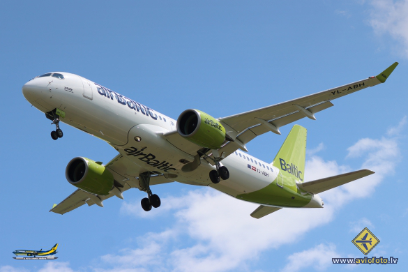 Airbus A220-300